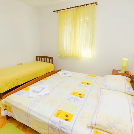 Ivana Tr - One Bedroom With Terrace A3 Lägenhet *