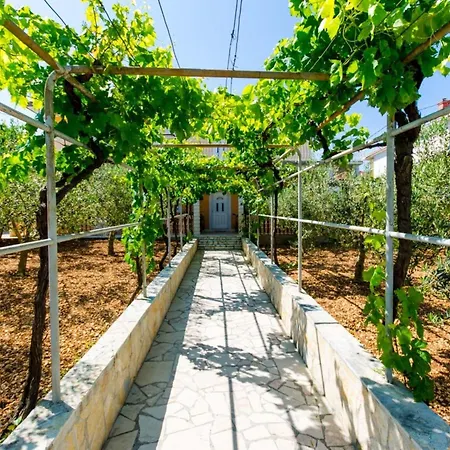 Ivana Tr - One Bedroom With Terrace A3 * Trogir