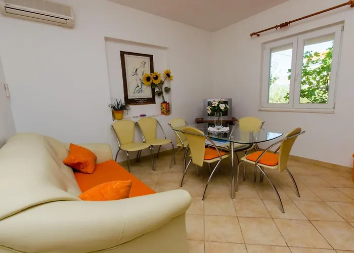 Ivana Tr - One Bedroom With Terrace A3